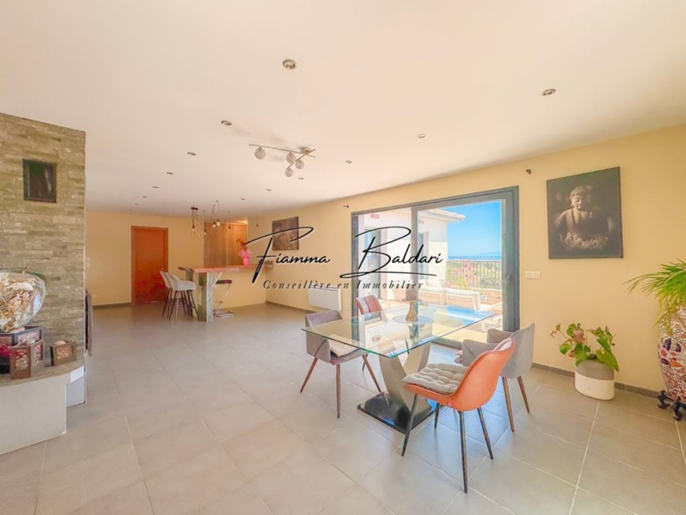 � vendre  Villa Folelli (20213)