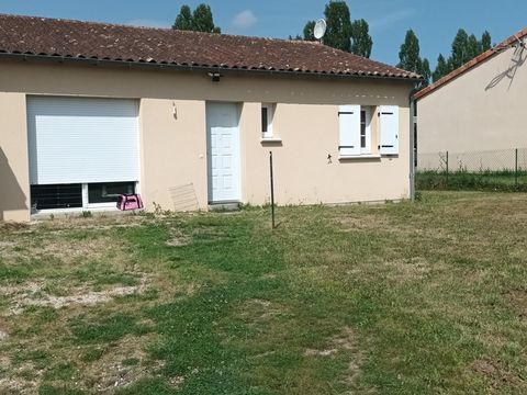   PLAIN-PIED - 98m� - 2ch - Terrain 807m� - VERNON - 86340 Maison - 5 pi�ce(s) - 98 m�