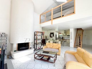  Maison � vendre 9 pi�ces 227 m�