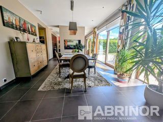  Maison � vendre 6 pi�ces 218 m�