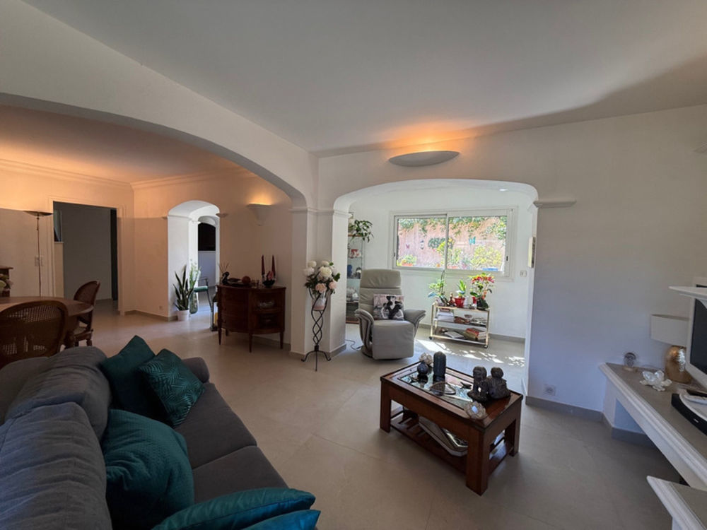 � vendre  Maison Saint-Rapha�l (83700)