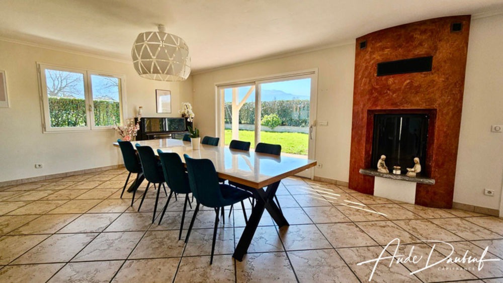 � vendre  Maison Saint-Julien-en-Genevois (74160)