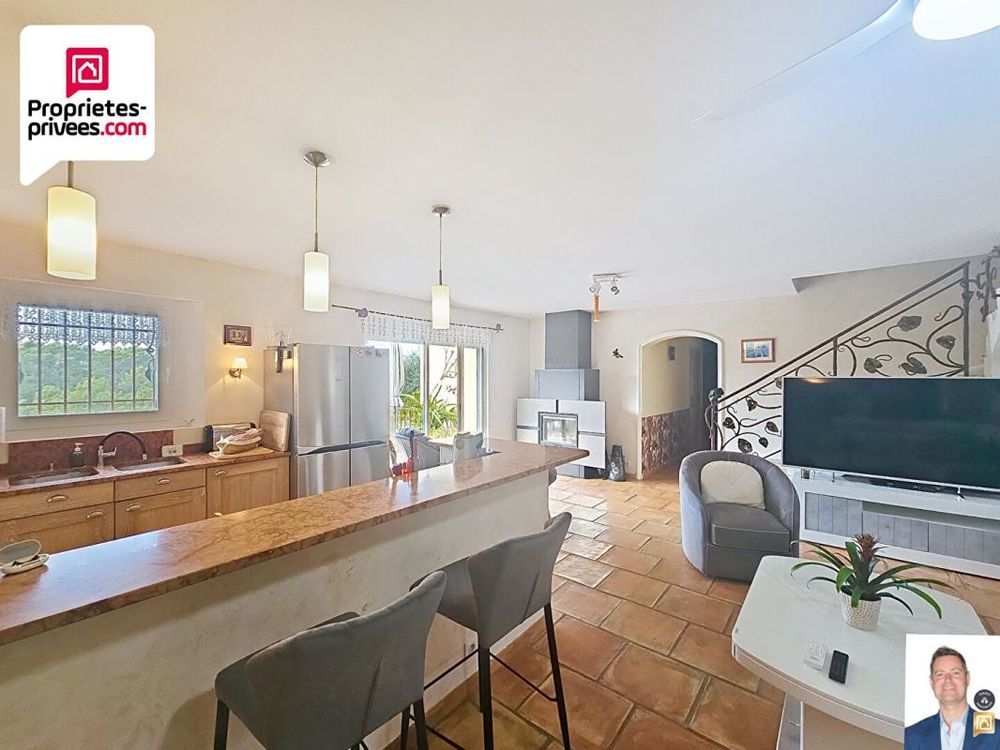 � vendre  Villa Saint-C�zaire-sur-Siagne (06530)