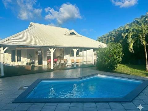   Superbe villa avec piscine dans r�sidence priv�e s�curis�e, BAIE MAHAULT (971) Villa - 5 pi�ce(s) - 172 m�