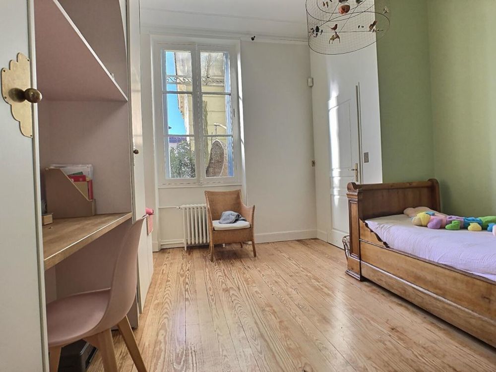 � vendre  Propri�t�/ch�teau Bordeaux (33000)