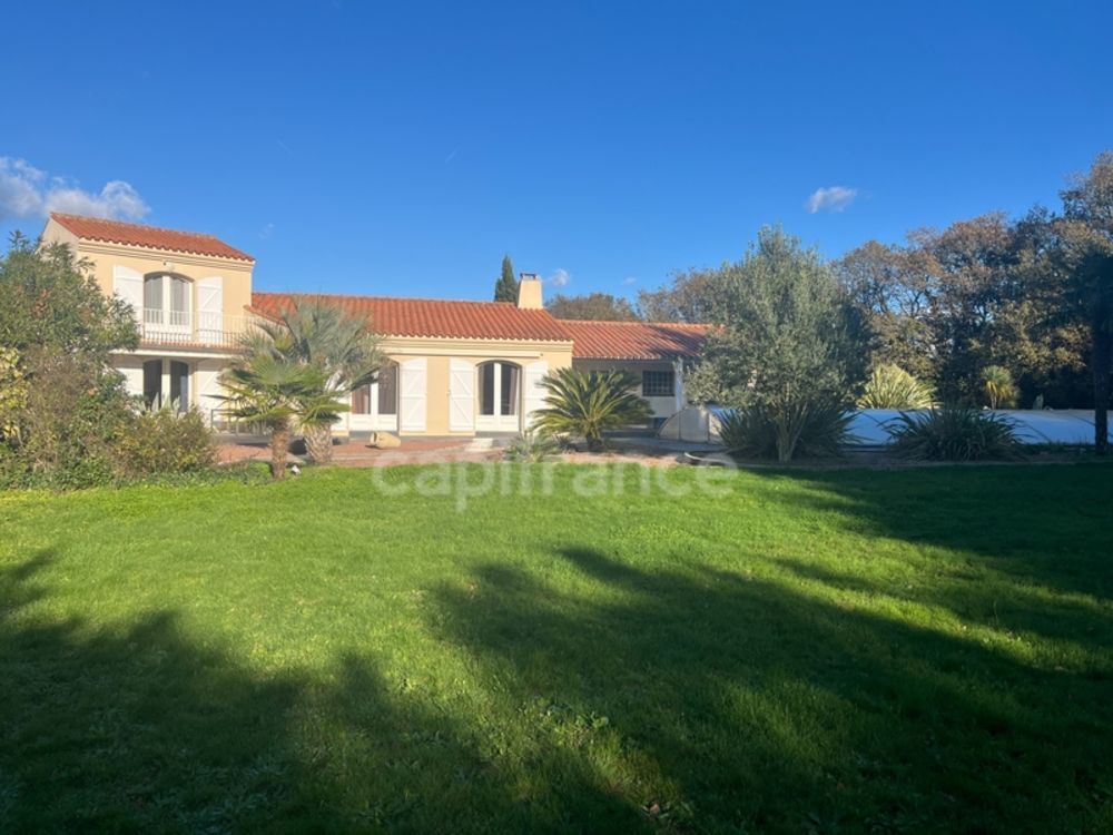 � vendre  Propri�t�/ch�teau Les Sables-d'Olonne (85100)