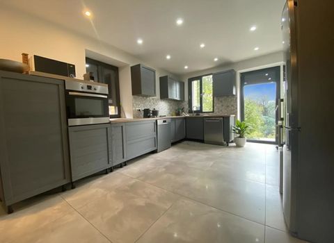   Maison familiale lumineuse avec jardin � 5 min du centre-ville Maison - 5 pi�ce(s) - 150 m�