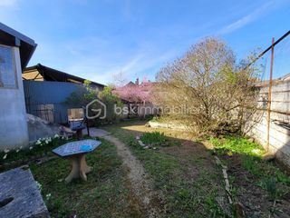  Immeuble � vendre 8 pi�ces 148 m�