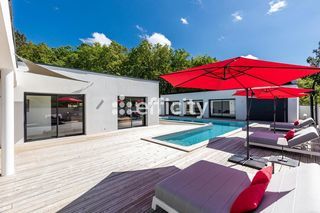  Maison � vendre 10 pi�ces 340 m�