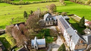  Propri�t�/ch�teau � vendre 15 + pi�ces 915 m�