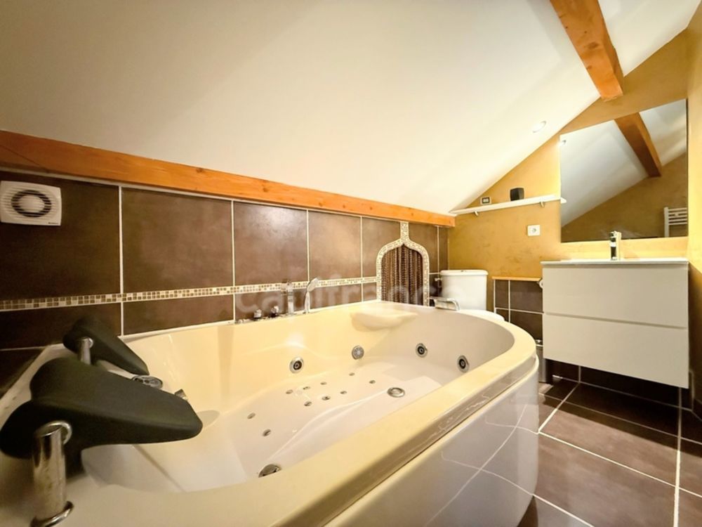 � vendre  Maison Manteyer (05400)