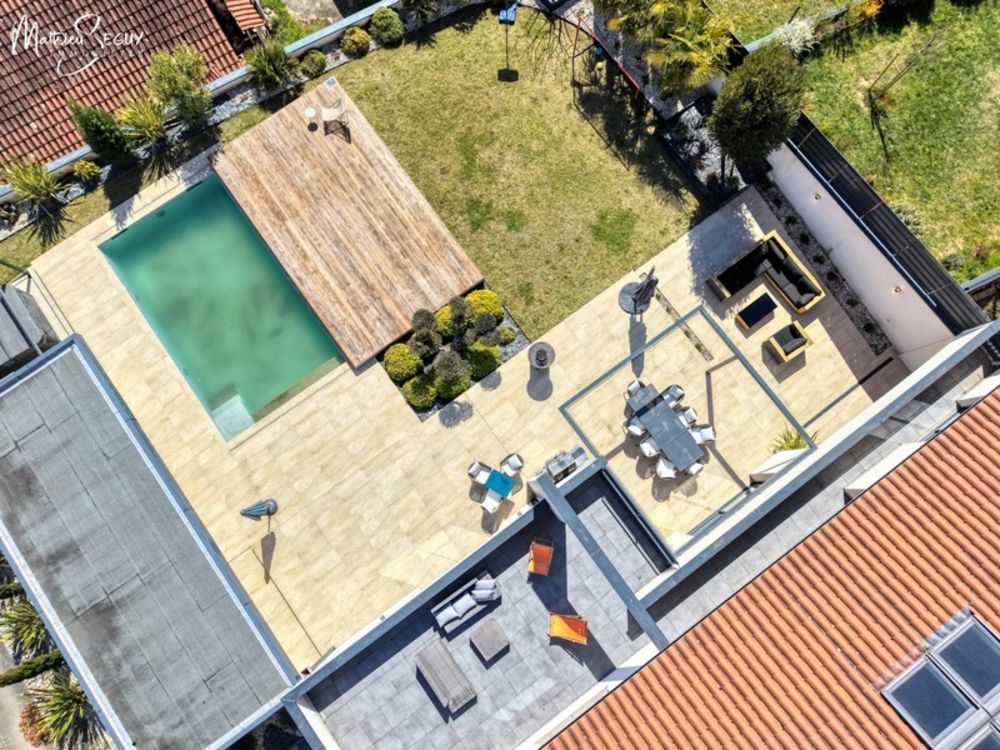 � vendre  Propri�t�/ch�teau Thurins (69510)