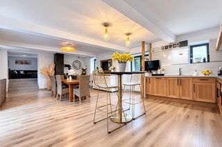  Maison � vendre 9 pi�ces 255 m�