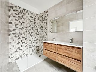  Immeuble � vendre 10 pi�ces 264 m�