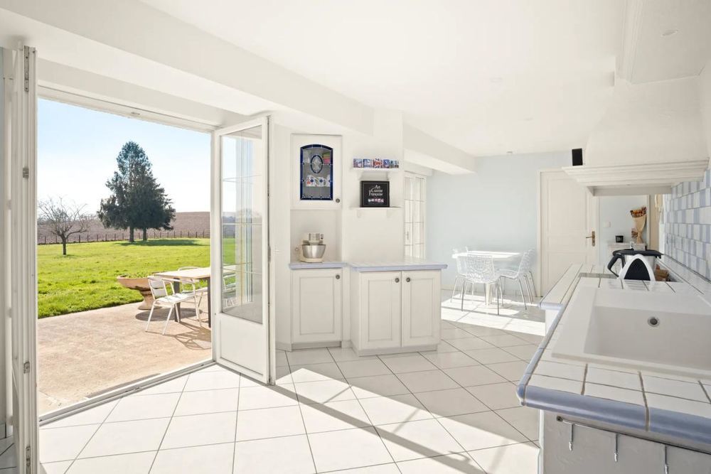 � vendre  Maison Mionnay (01390)