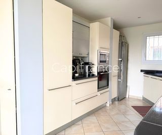  Maison � vendre 6 pi�ces 165 m�