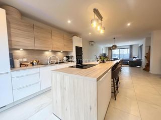  Maison � vendre 6 pi�ces 140 m�