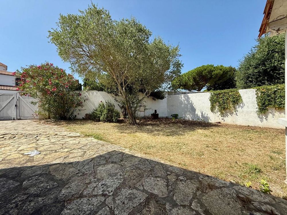 � vendre  Maison Loix (17111)