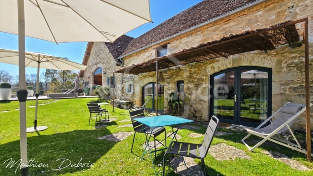 � vendre  Propri�t�/ch�teau Padirac (46500)