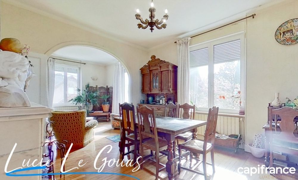 � vendre  Propri�t�/ch�teau Saulnes (54650)