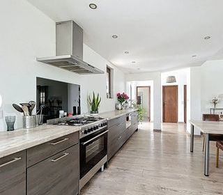  Maison � vendre 5 pi�ces 235 m�