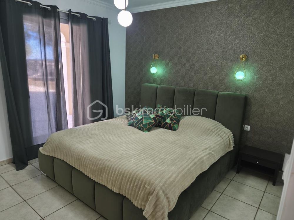 � vendre  Propri�t�/ch�teau Maraussan (34370)