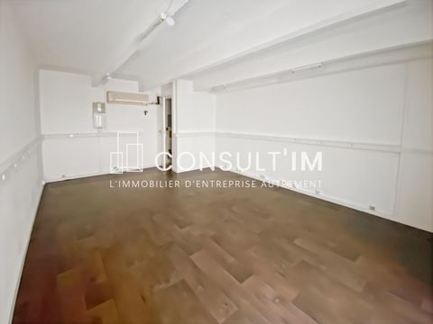 Local acc&egrave;s direct sur rue Paris 11 993 75011 Paris