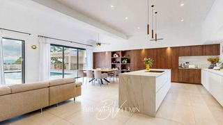  Villa � vendre 14 pi�ces 350 m�