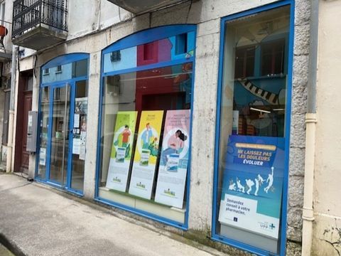 A vendre &agrave; TENAY Fond de commerce pharmacie - &agrave; env. 8 km de Saint-Rambert-en-Bugey et env. 22 km de Belley 60000 01230 Tenay