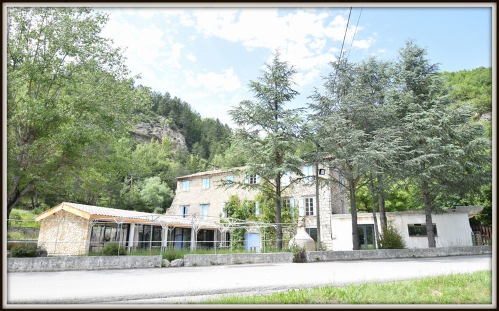 � vendre  Propri�t�/ch�teau Castellane (04120)