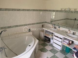  Propri�t�/ch�teau � vendre 8 pi�ces 265 m�