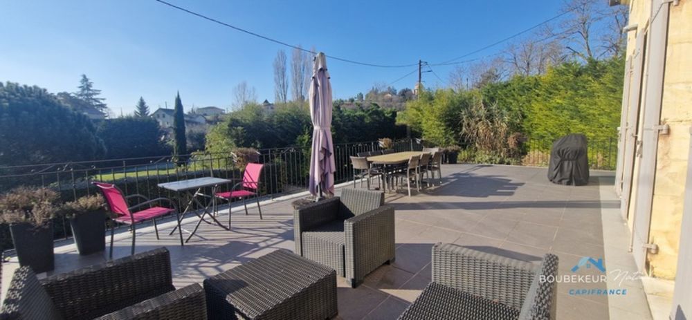 � vendre  Propri�t�/ch�teau Beaumont-du-P�rigord (24440)