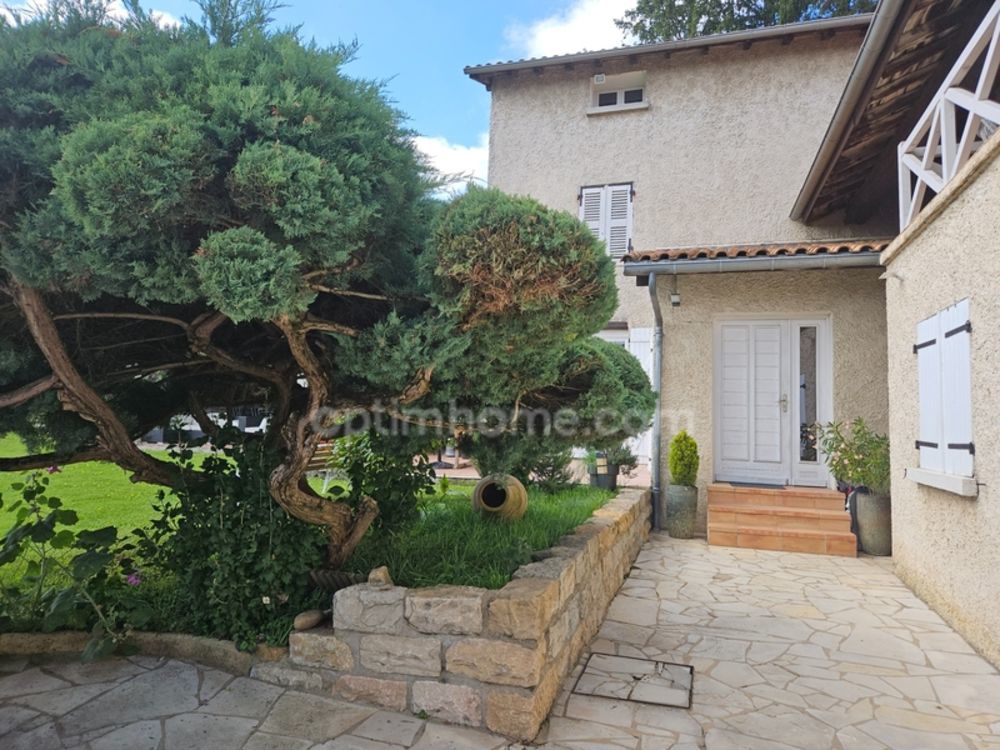 � vendre  Propri�t�/ch�teau Montanay (69250)