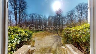  Propri�t�/ch�teau � vendre 10 pi�ces 197 m�