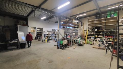 EN EXCLUSIVITE UN BATIMENT INDEPENDANT - 377 M&sup2; MANDRES LES ROSES 4600 94520 Mandres les roses