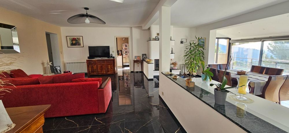 � vendre  Maison Toulon (83200)