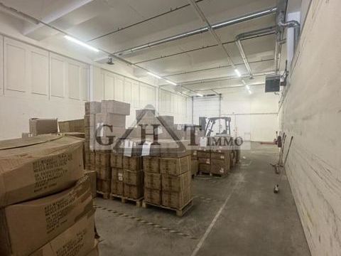 LOCAL D'ACTIVIT&Eacute;S/BUREAUX 1080M2 A VENDRE MONTREUIL 1300000 93100 Montreuil