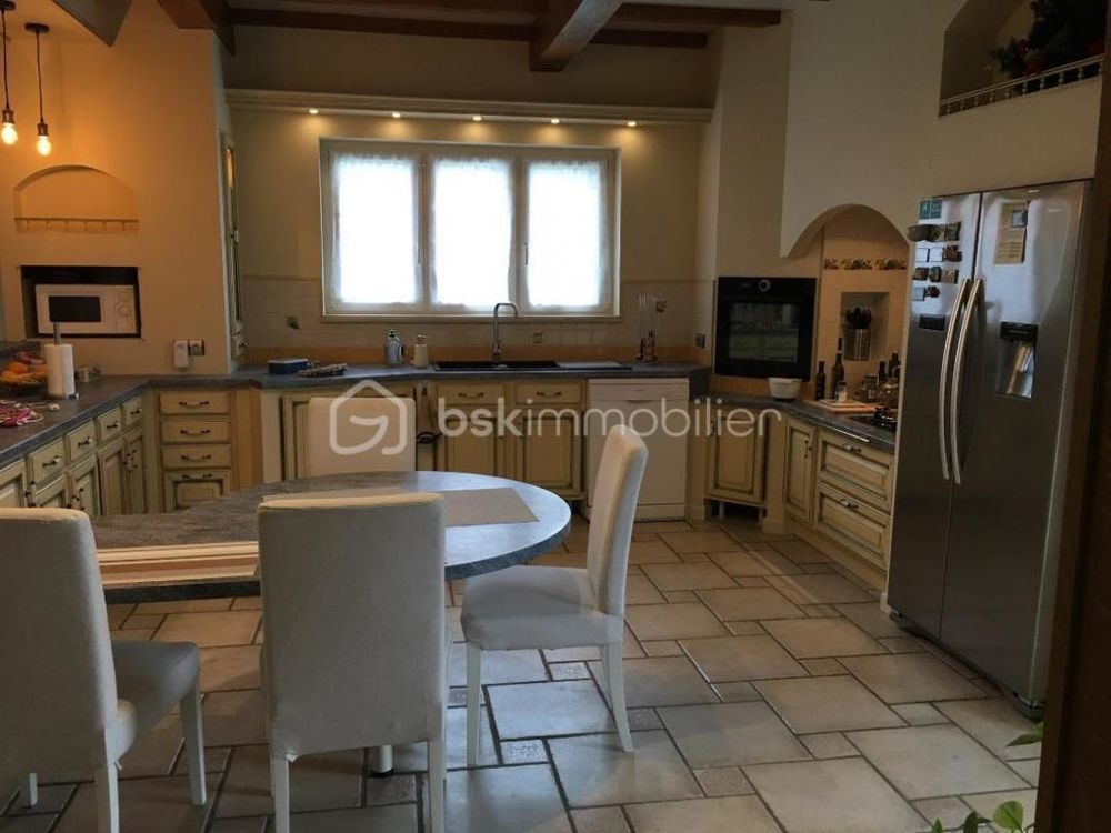 � vendre  Propri�t�/ch�teau Charleville-M�zi�res (08000)