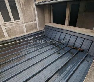  Immeuble � vendre 7 pi�ces 242 m�