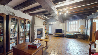  Propri�t�/ch�teau � vendre 10 pi�ces 251 m�