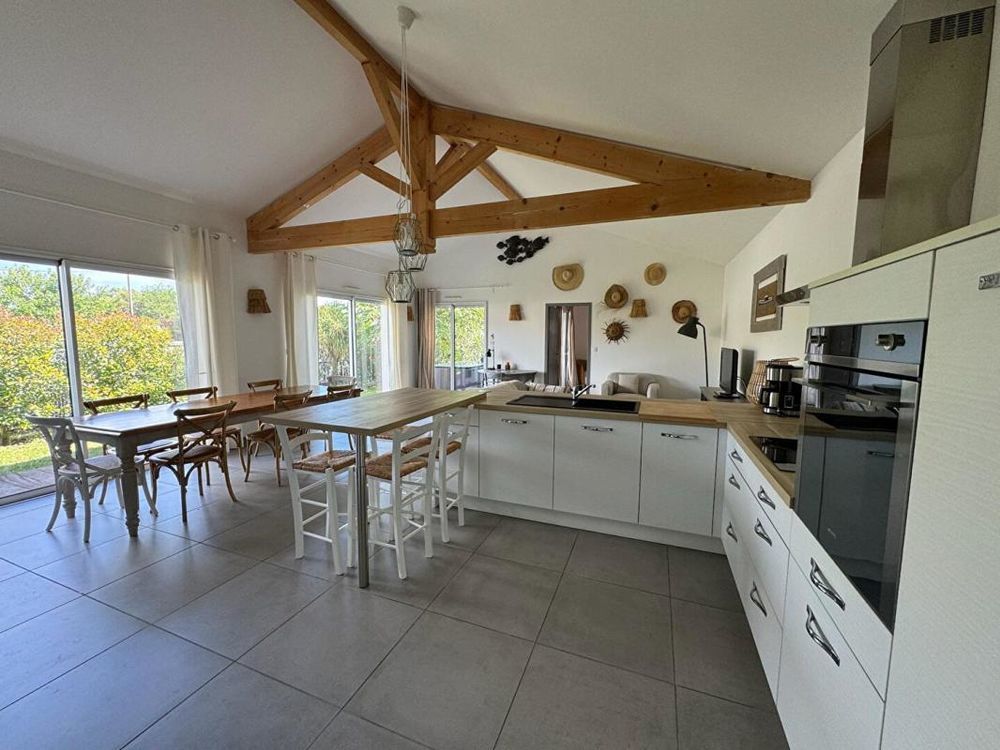 � vendre  Maison Ar�s (33740)