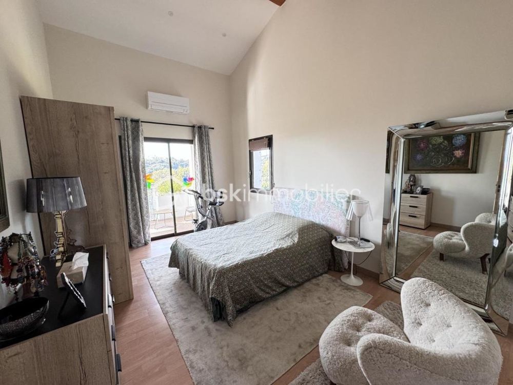 � vendre  Villa Agay (83530)