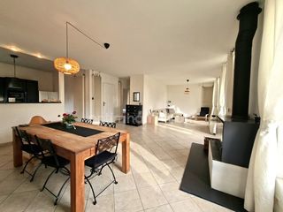  Maison � vendre 9 pi�ces 200 m�