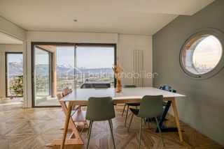  Maison � vendre 6 pi�ces 212 m�