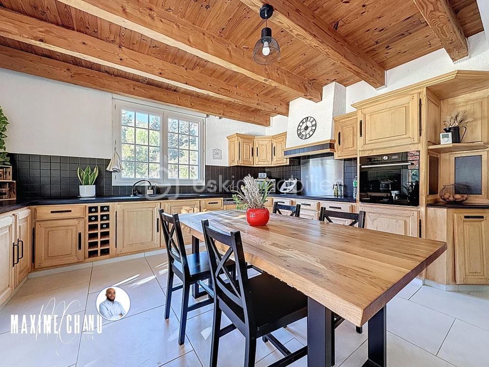 � vendre  Propri�t�/ch�teau Montarnaud (34570)