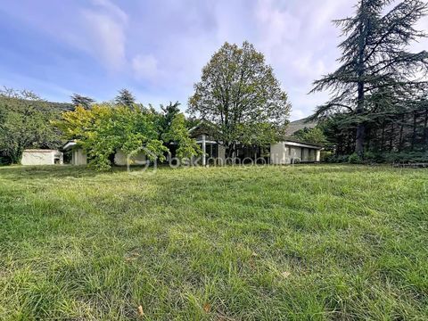 Locaux commerciaux de plain-pied &agrave; Saint-Vallier-de-Thiey (06460) 1165000 06460 Saint vallier de thiey