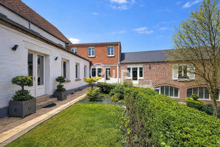  Propri�t�/ch�teau � vendre 15 + pi�ces 340 m�