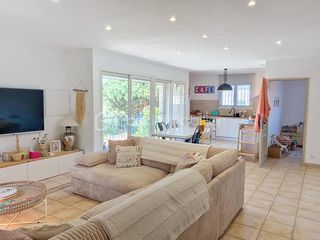  Villa � vendre 9 pi�ces 232 m�