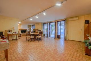  Maison � vendre 10 pi�ces 300 m�