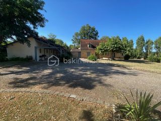  Maison � vendre 10 pi�ces 240 m�